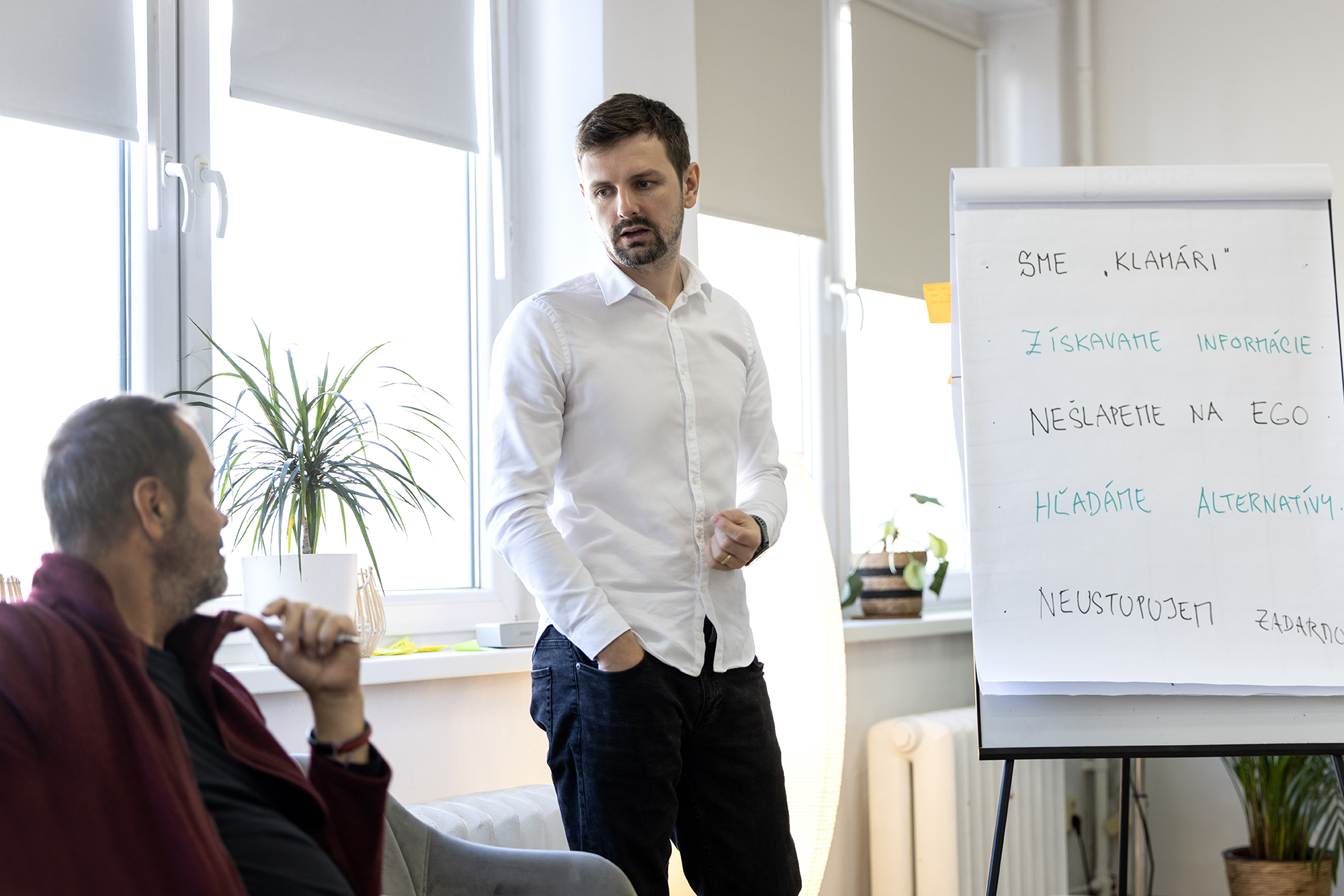 Matej Kminiak at the flipchart